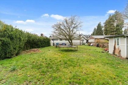 Outdoor Patio Photo of 33919 Victory Boulevard, Abbotsford, BC