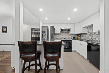 Breakfast Nook Photo of 403 1159 Main Street, Vancouver, BC