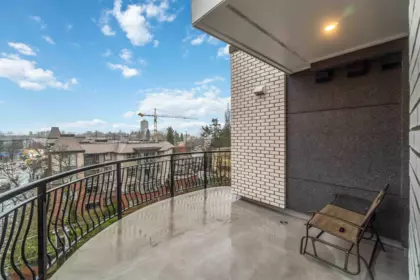 Backyard Photo of 505 2446 Shaughnessy Street, Port Coquitlam, BC