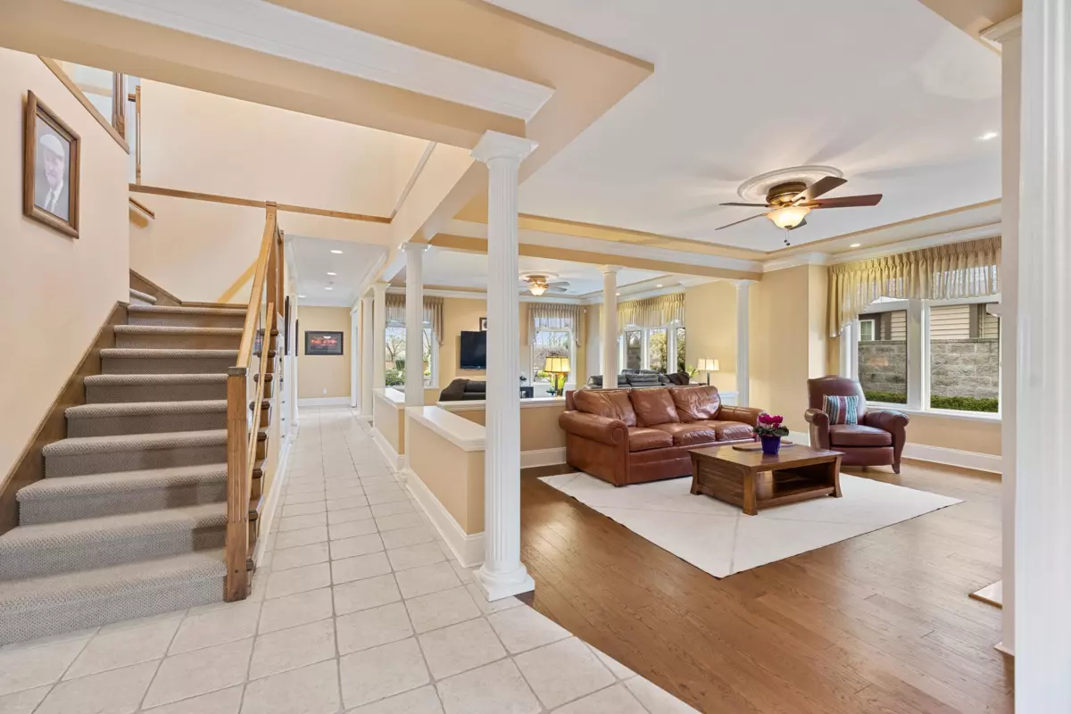 Dining Area Photo of 27733 Porter Drive, Abbotsford, BC