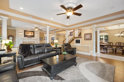 Walk-In Closet Photo of 27733 Porter Drive, Abbotsford, BC