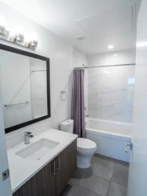 Kitchen Photo of 4103 13350 Central Avenue, Surrey, BC