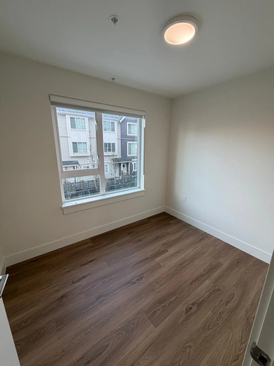 Family Room Photo of 114 15739 Fraser Highway, Surrey, BC