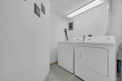 Hallway Photo of 11250 Kendale View, Delta, BC
