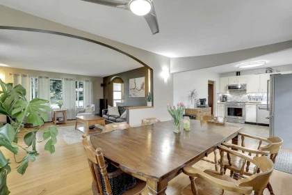 Breakfast Nook Photo of 10977 Wren Crescent, Surrey, BC