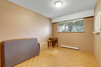 Guest Bathroom Photo of 10977 Wren Crescent, Surrey, BC