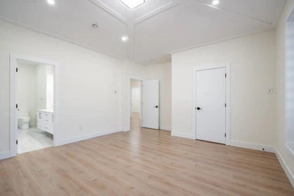 Entry Foyer Photo of 10648 124 Street, Surrey, BC