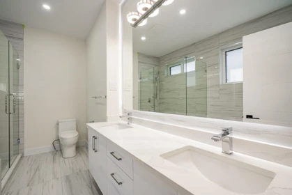 Hallway Photo of 10648 124 Street, Surrey, BC