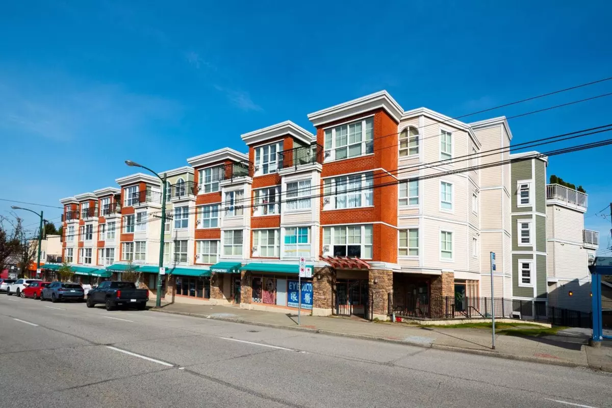 Exterior Rear Photo of PH10 2973 Kingsway, Vancouver, BC