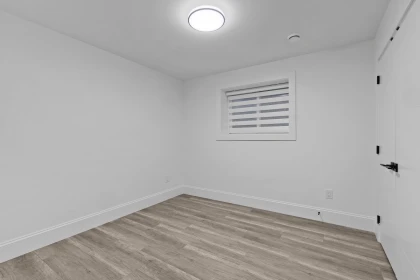 Hallway Photo of 5949 142 Street, Surrey, BC