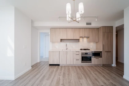 Kitchen Island Photo of 3511 13350 Central Avenue, Surrey, BC