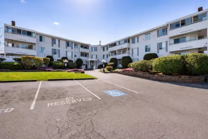 107 32950 Amicus Place, Abbotsford, BC, Abbotsford — Apartment/Condo for sale