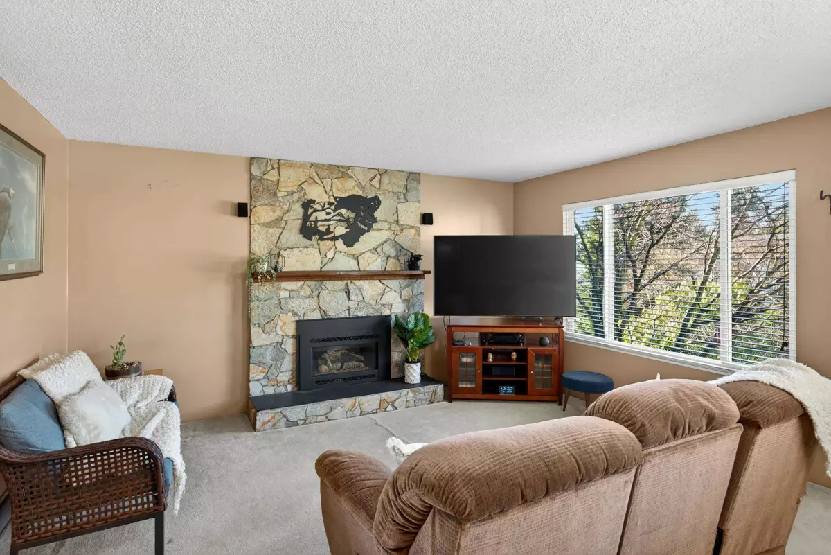 Dining Area Photo of 2872 Woodland Drive, Langley, BC