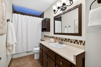 Primary Bedroom Photo of 2872 Woodland Drive, Langley, BC