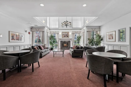 Entry Foyer Photo of 409 360 E 36 Avenue, Vancouver, BC
