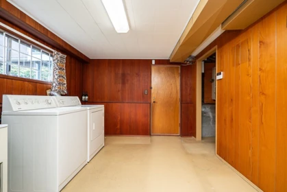 Entry Foyer Photo of 1634 Ross Road, North Vancouver, BC