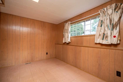 Hallway Photo of 1634 Ross Road, North Vancouver, BC