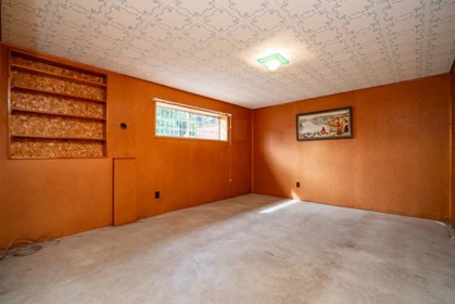 Laundry Room Photo of 1634 Ross Road, North Vancouver, BC
