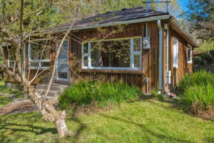 8200 Redrooffs Road, Halfmoon Bay, BC, Halfmoon Bay — Single Family Residence for sale