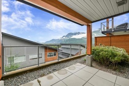 Backyard Photo of 5 41365 Skyridge Place, Squamish, BC