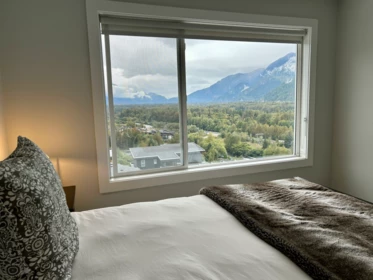 Guest Bathroom Photo of 5 41365 Skyridge Place, Squamish, BC