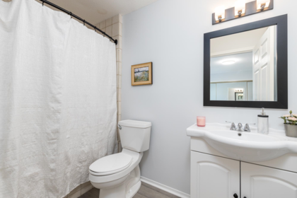 Laundry Room Photo of 14129 16a Avenue, Surrey, BC