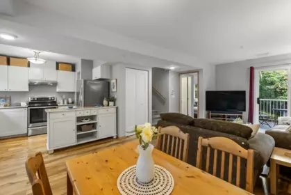 Kitchen Island Photo of 22 20543 96 Avenue, Langley, BC