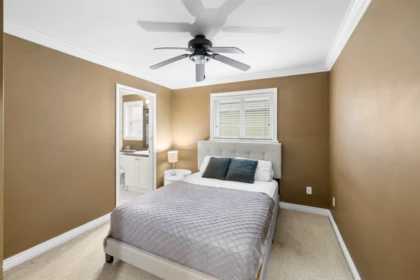 Powder Room Photo of 14855 71 Avenue, Surrey, BC