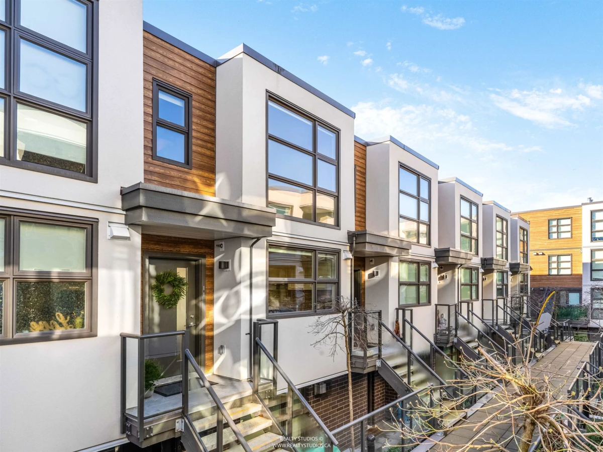 Exterior Rear Photo of 11 14820 Buena Vista Avenue, White Rock, BC