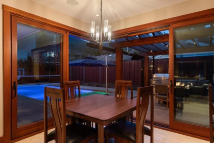 Kitchen Island Photo of 4230 Lions Avenue, North Vancouver, BC