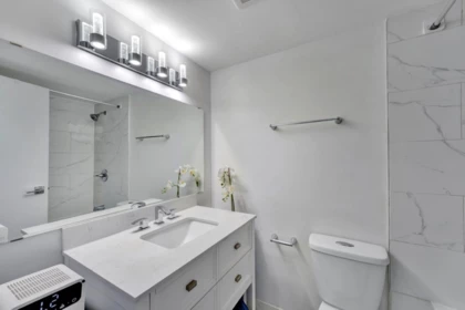 Mudroom Photo of 304 9847 Manchester Drive, Burnaby, BC