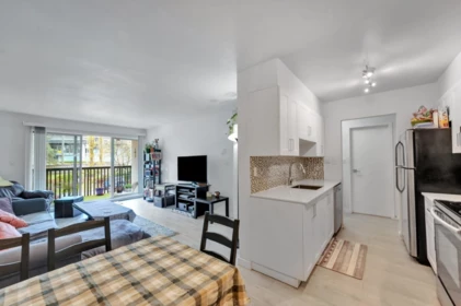 Primary Bedroom Photo of 304 9847 Manchester Drive, Burnaby, BC