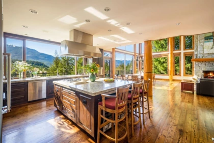 Breakfast Nook Photo of 3803 Sunridge Place, Whistler, BC