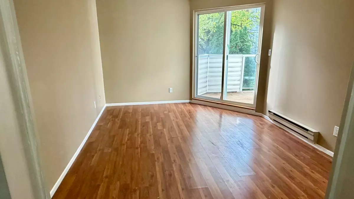 Living Room Photo of 104 11963 223 Street, Maple Ridge, BC
