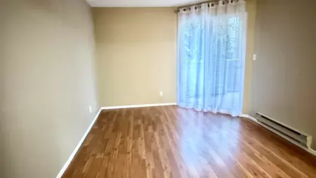 Hallway Photo of 104 11963 223 Street, Maple Ridge, BC