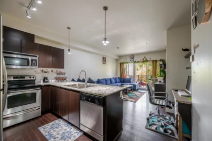 309 9655 King George Boulevard, Surrey, BC, Surrey — Apartment/Condo for sale