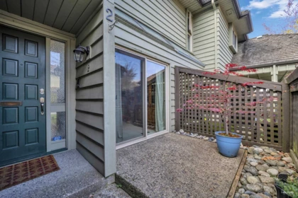 Outdoor Kitchen Photo of 2 8311 Saunders Road, Richmond, BC