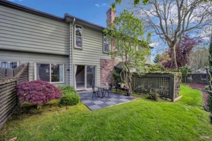 Swimming Pool Photo of 2 8311 Saunders Road, Richmond, BC