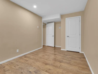 Hallway Photo of 2900 2902 Babich Street, Abbotsford, BC