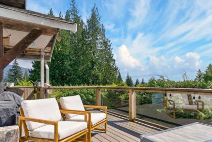 Garden / Landscaping Photo of 1371 Borthwick Road, North Vancouver, BC