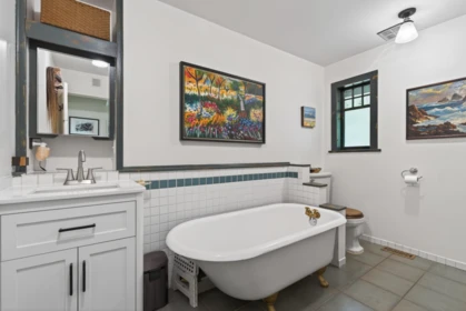 Guest Bathroom Photo of 1371 Borthwick Road, North Vancouver, BC