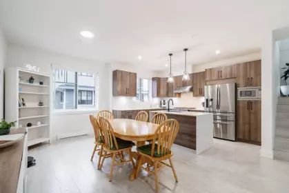 Breakfast Nook Photo of 4 789 Ota Avenue, New Westminster, BC
