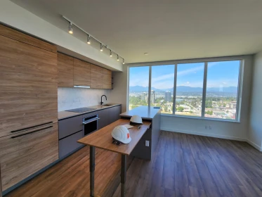 Kitchen Photo of 2204 13428 105 Avenue, Surrey, BC