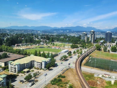 2204 13428 105 Avenue, Surrey, BC, Surrey — Apartment/Condo for sale