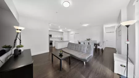 201 9983 E Barnston Drive Street, Surrey, BC, Surrey — Apartment/Condo for sale