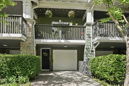 Outdoor Deck Photo of 2 15233 34 Avenue, Surrey, BC