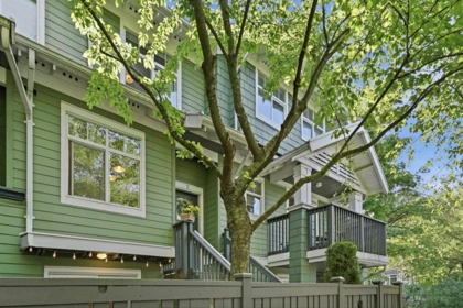 Staircase Photo of 2 15233 34 Avenue, Surrey, BC