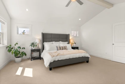 Basement Recreation Room Photo of 14752 34a Avenue, Surrey, BC
