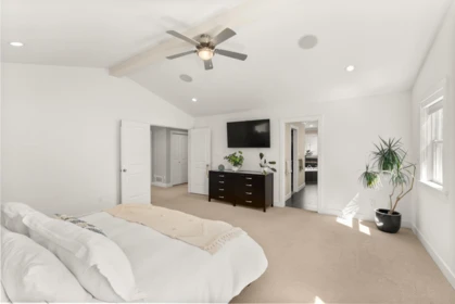 Laundry Room Photo of 14752 34a Avenue, Surrey, BC