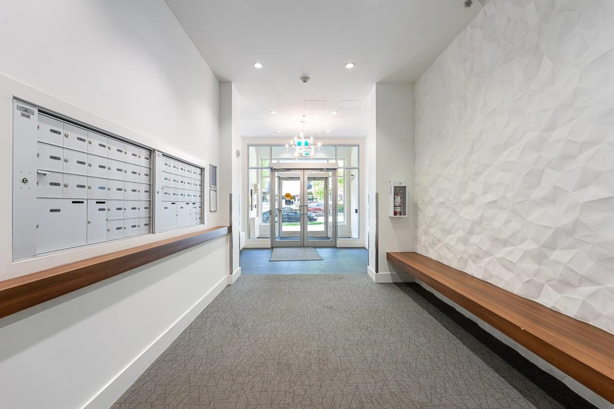 Family Room Photo of 204 711 W 14th Street, North Vancouver, BC